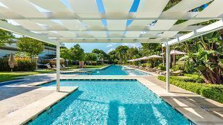 cornelia Эксклюзивное размещение